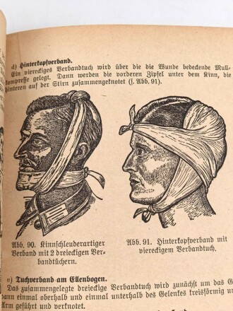 H.Dv. 59 "Unterrichtsbuch für Sanitäts-Unteroffiziere und Mannschaften" datiert 1940, 432 Seiten, DIN A5, gebraucht