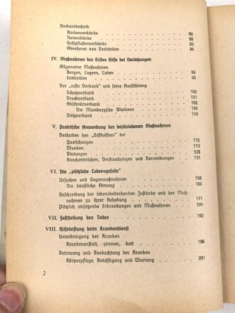 "Amtliches Unterrichtsbuch über Erste Hilfe", datiert 1941, 263 Seiten, gebraucht