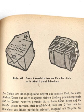 "Amtliches Unterrichtsbuch über Erste Hilfe", datiert 1941, 263 Seiten, gebraucht