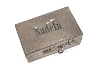 Blechdose für Nadeln, gehört so unter anderem...