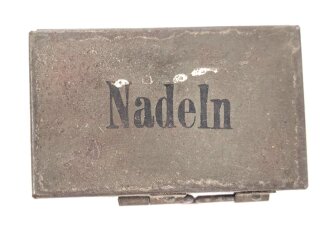 Blechdose für Nadeln, gehört so unter anderem...