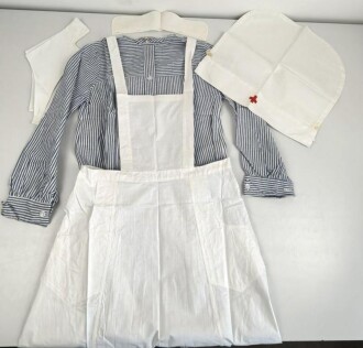 Deutsches Rotes Kreuz, Schwesternkleid aus der Zeit des...