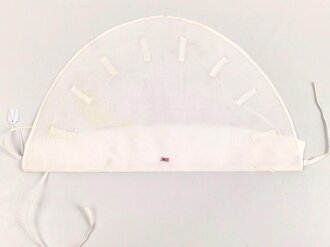 Deutsches Rotes Kreuz Schwesternhaube. Damals gereinigt und gestärkt, seit dem gut gelagert. Leicht vergilbt