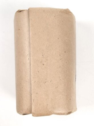 Pack  " 100 g Gewöhnliche Watte" datiert 1944