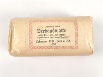 Pack  " Chemisch reine Verbandwatte" datiert...