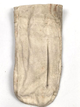 Kleiderschere, Pinzette, Schere in Tasche, gehört so  in den KFZ Verbandkasten der Wehrmacht