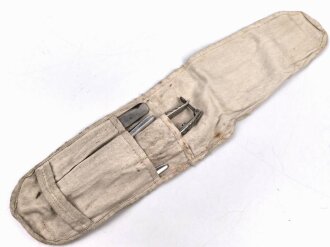 Kleiderschere, Pinzette, Schere in Tasche, gehört so  in den KFZ Verbandkasten der Wehrmacht