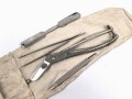 Kleiderschere, Pinzette, Schere in Tasche, gehört so  in den KFZ Verbandkasten der Wehrmacht