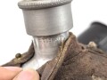 Labeflasche für Sanitätspersonal der Wehrmacht. Der Deckel vor lnger Zeit unrichtig ergänzt, mit dem seltenen Trageriemen