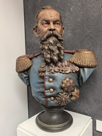Gewaltige Büste, darstellend Prinzregent Luitpold...