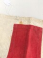 Doppelseitiges Rot Kreuz Kennzeichen aus der Zeit des 2. Weltkrieg, sicherlich zum Aufschieben gedacht, Maße 30,5 x 30,5cm