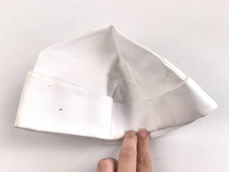 Rot Kreuz Schwesternhaube, Alter und Herkunft unbekannt