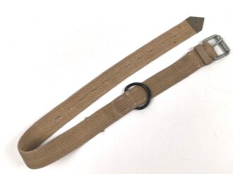 Webleinenriemen mit großem D-Ring Wehrmacht, Breite 40mm, Gesamtlänge 99cm. Ungetragenes Stück