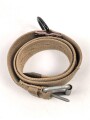 Webleinenriemen mit großem D-Ring Wehrmacht, Breite 40mm, Gesamtlänge 99cm. Ungetragenes Stück