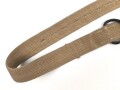 Webleinenriemen mit großem D-Ring Wehrmacht, Breite 40mm, Gesamtlänge 99cm. Ungetragenes Stück