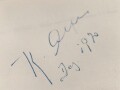 Max Domarus, eigenhändige Unterschrift vom Dezember 1962, auf Karte, diese eingeklebt im seinem Buch " Hitler - Reden und Proklamation , 1. Band"