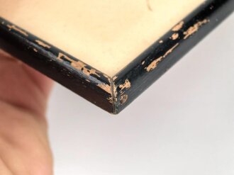 "Seeteufel" Korvettenkapitän Felix Graf v. Luckner, eigenhändige Unterschrift auf gerahmtem Druck, Maße des Rahmens 24,5 x 32cm