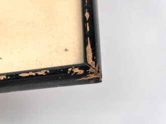 "Seeteufel" Korvettenkapitän Felix Graf v. Luckner, eigenhändige Unterschrift auf gerahmtem Druck, Maße des Rahmens 24,5 x 32cm