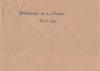 Erich Raeder, Großadmiral und Oberbefehlshaber der Kriegsmarine, vermutlich in Tinte gestempelte Unterschrift auf  Röhr Karte, dazu der Versandumschlag