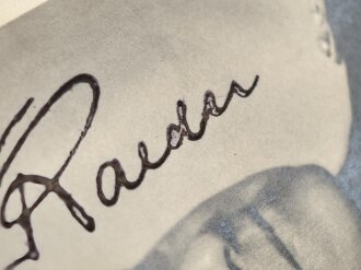 Erich Raeder, Großadmiral und Oberbefehlshaber der Kriegsmarine, vermutlich in Tinte gestempelte Unterschrift auf  Röhr Karte, dazu der Versandumschlag
