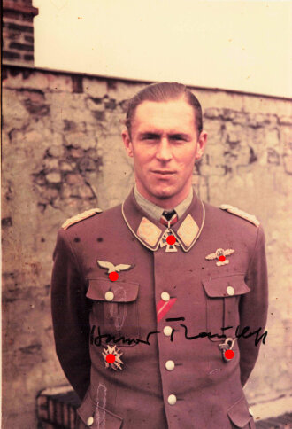 Ritterkreuzträger Oberst Hannes Trautloft,...