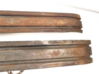 Gebirgstruppe Wehrmacht, Paar Kufen für Geschütz. Originallack , Gesamtlänge 120cm, ungereinigtes Paar