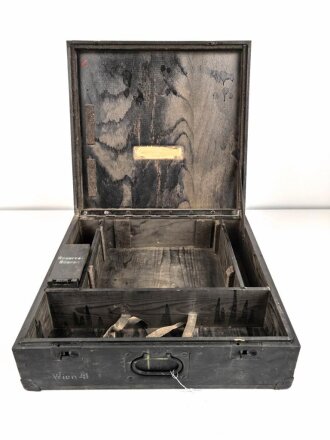 Transportkasten für ein Minensuchgerät Wien 41 der Wehrmacht, Originallack, ungereinigtes Stück