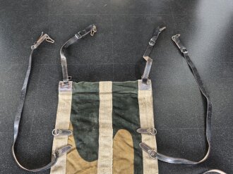 Österreich / Ungarn 1. Weltkrieg, Vorrichtung , vermutlich zum Verlasten von schwerem Gerät für Gebirgstruppen. Guter Zustand, originales Tarnmaterial in den Maßen 60 x 130cm