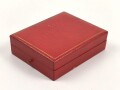 Deutsches Rotes Kreuz,  Ehrenzeichen 3. Stufe (1937-1939) an Damenschleife, in Etui von Godet Berlin.