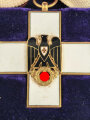 Deutsches Rotes Kreuz,  Ehrenzeichen 3. Stufe (1937-1939) an Damenschleife, in Etui von Godet Berlin.