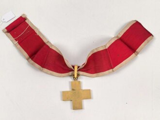 Deutsches Rotes Kreuz,  Ehrenzeichen 1. Stufe (1937-1939) Halskreuz, am Band. Das Kreuz in sehr gutem Zustand, das Band mit Tragespuren