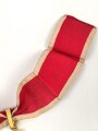 Deutsches Rotes Kreuz,  Ehrenzeichen 1. Stufe (1937-1939) Halskreuz, am Band. Das Kreuz in sehr gutem Zustand, das Band mit Tragespuren