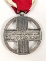 Deutsches Rotes Kreuz,  Medaille zum Ehrenzeichen  (1937-1939) am Band. Entnazifiziert, Emailleschaden
