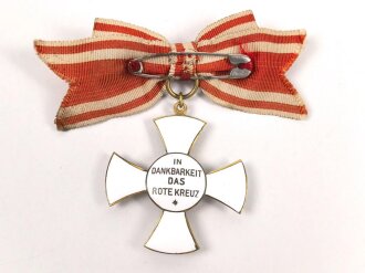 Bayern, Ehrenzeichen des Bayerischen Landesvereins vom Roten Kreuz 2. Klasse, an Damenschleife. Sehr guter Zustand