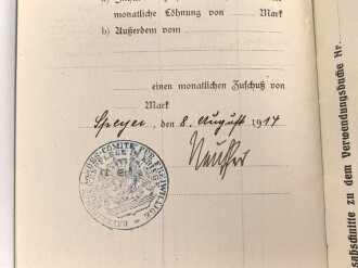 Freiwillige Krankenpflege, Ausweiskarte und Verwendungsbuch datiert 1914 / 1915. Sehr guter Zustand