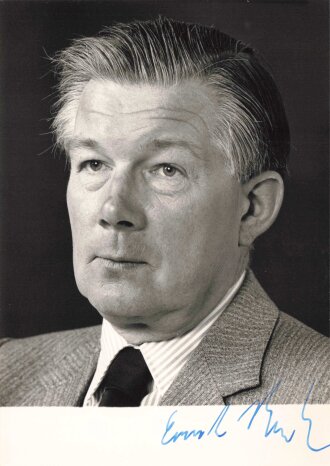 Bundesverfassungsgericht Karlsruhe, Konvolut Unterlagen samt diverser Autogrammkarten mit eigenhändier Unterschrift, wohl meist aus den 1970iger Jahren