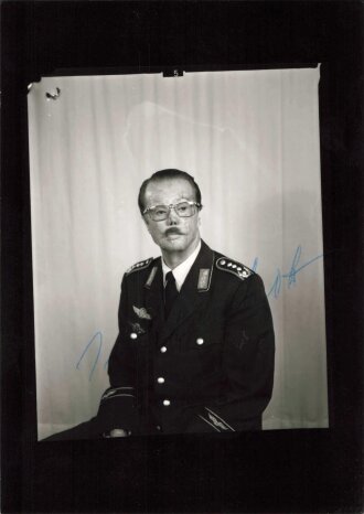 Johannes Steinhoff, Jagdflieger und Kommodore...