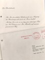 Helmut Kohl, Bundeskanzler. Eigenhändige Unterschrift auf offiziellem Briefpapier des Bundeskanzleramts, mit Umschlag, Bonn März 1983, gelocht, guter Zustand