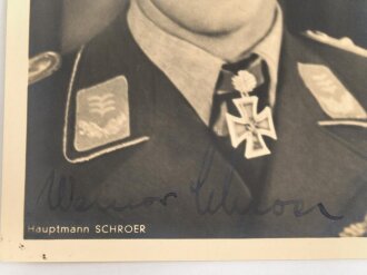 Werner Schroer, Ritterkreuz mit Eichenlaub, Jagdflieger. Eigenhändige Unterschrift auf Hoffmann Postkarte