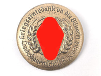 Brosche "Kriegserntedank an die Bäuerin -...