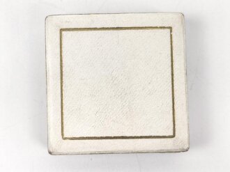 Silberne Medaille " 60 Jahre Deutsches Reich 1871-1931" Randprägung " Sächs. Münze 835" Durchmesser 36mm, in zugehöriger ? Schachtel.