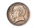 Silberne Medaille " 60 Jahre Deutsches Reich 1871-1931" Randprägung " Sächs. Münze 835" Durchmesser 36mm, in zugehöriger ? Schachtel.