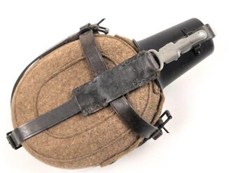Labeflasche für Sanitätsmaterial der Wehrmacht. CFL 39 durchgestempelt