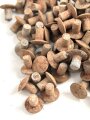 Konvolut eiserne Nieten aus Wehrmachtsbeständen. Am Teller 9mm Durchmesser, Gesamtlänge 8,6mm. Sie erhalten 110 Stück