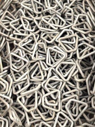 "D-Ring" aus Aluminium, sieht man immer mal...