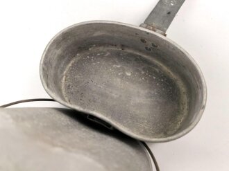 Kaiserreich, Kochgeschirr Model 1887. Aluminium, datiert 1908. Nachträglich angebrachter Griff, da die ursprünglich losen Griffe bei diesem Modell immer verloren gingen. Sicherlich im 1. Weltkrieg so ausgegeben