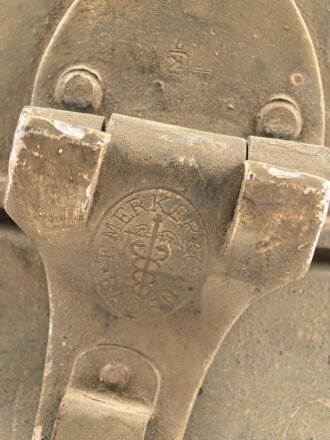 Kaiserreich, Kochgeschirr Model 1887/1910. Variante ohne Halterung für den Göffel, aber mit M1910 Griff. Hersteller "Merker & Co Baden " Vermutlich Eigentumstück. Neuzeitlich lackiert.