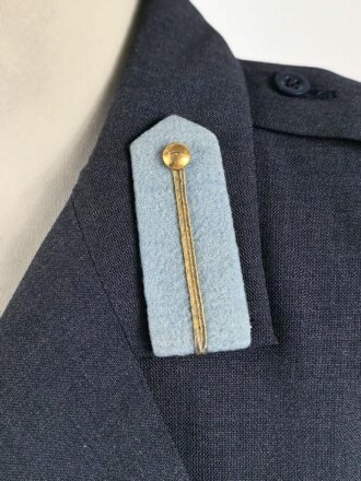 Südafrika , blaue Dienstbluse für einen Piloten der Luftwaffe. . Datiert 1977, guter Zustand