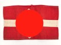 Armbinde für Angehörige der Hitler Jugend. getragenes Stück, das Hakenkreuz gedruckt
