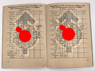 Leistungsbuch der Hitler-Jugend,eingetragenes Leistungsabzeichen in Silber
